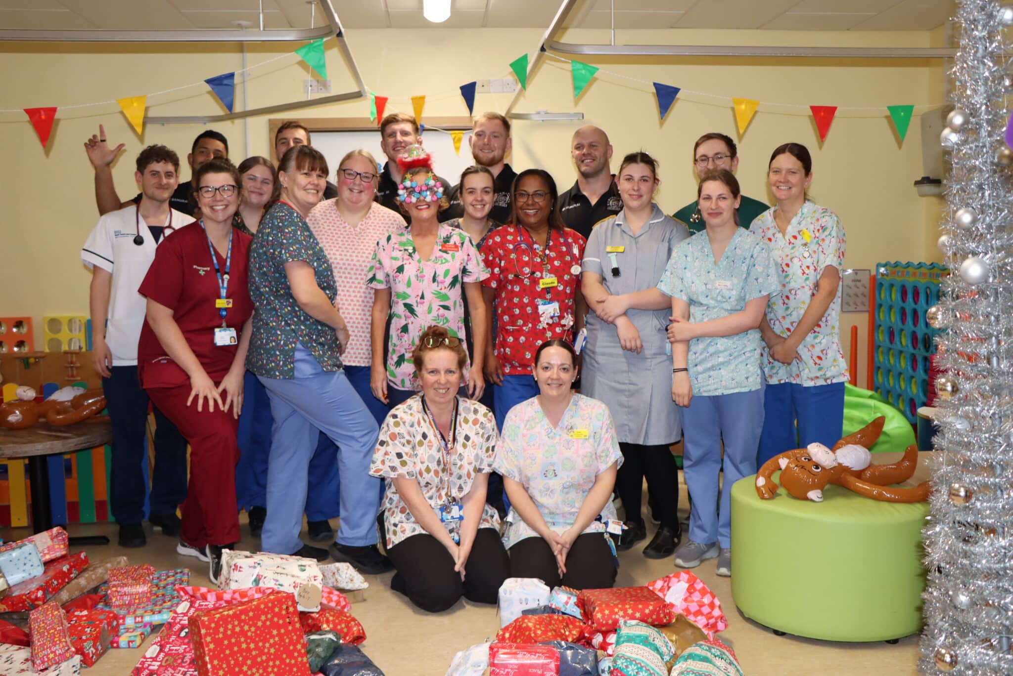 Exeter Chiefs players visit young patients at the RD&E Royal Devon